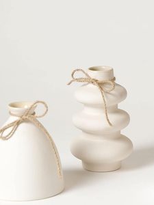 Florero Moderno de Cerámica Blanca, Florero de Porcelana para Mesa, Recipiente Decorativo Minimalista para Sala de Estar o Bodas - Product Image 3