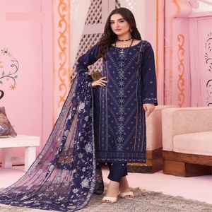 Robe pakistanaise 3 pièces en viscose de marque AAFREEN Collection Hameed en coton pour dames indiennes Vente entière - Product Image 2