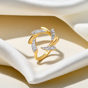 Anillo de Cóctel con Diamantes Geométricos, Oro Amarillo, Engaste Pavé, Estilo de Compromiso Unisex de Lujo - Product Image 2