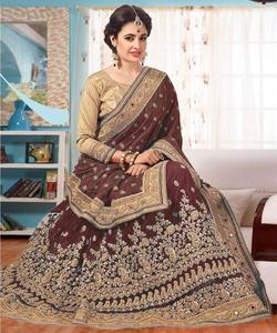 Nouveauté Vêtements décontractés Saree en soie imprimé avec chemisier Pièce Femme indienne Vêtements Sari Bas Prix Vente en gros Surat ApparelGarment - Product Image 2