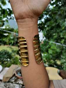 Par de pulseras de latón marroquí Vintage, joyería étnica tribal Bohemia hecha a mano, artesanías únicas de Marruecos - Product Image 4