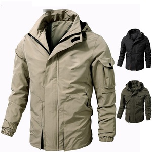 Veste bomber grise matelassée d'hiver légère pour l'extérieur avec logo personnalisé, bande latérale rouge, taille plus pour hommes - Product Image 1