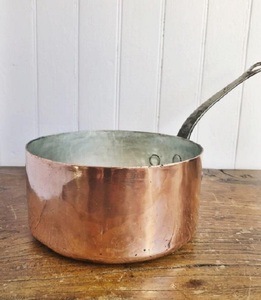 Poêle à frire en cuivre de forme personnalisée avec finition brillante et couvercle pour la cuisine, article de restauration personnalisé pour l'hôtel, usage domestique, poêle à cuire - Product Image 1