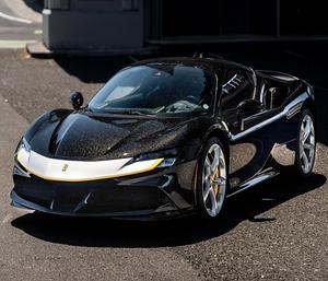 LISTO PARA ENVIAR, FER-RARI SF90 STRADALE 2022, V8 HÍBRIDO ENCHUFABLE DE 986 HP, DISPONIBLE CON VOLANTE A LA DERECHA/IZQUIERDA - Product Image 1