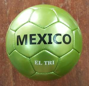 Balones de fútbol de cuero sintético PU PVC de alta calidad - Product Image 1