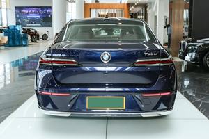 รถยนต์ซีดานระดับเรือธงสุดหรู รุ่น 735Li คุณภาพสูง พร้อมแพ็คเกจสุดพรีเมียม ล้อแม็ก R20 เครื่องยนต์เทอร์โบ เกียร์อัตโนมัติ แรงบิด 400 นิวตันเมตร - Product Image 5