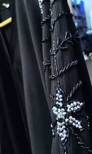 Vêtements musulmans traditionnels pour femmes, élégants et modestes, brodés à la main, belle abaya style caftan formel de Dubaï - Product Image 3