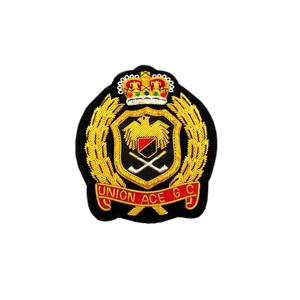 Badges de blazer personnalisés de haute qualité, faits à la main, avec broderie en fil d'or - Product Image 1