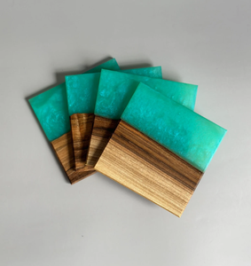 Sous-verres élégants en noyer faits à la main Tapis de boisson élégants et durables pour les amateurs de café et de thé Cadeau pour la maison - Product Image 3