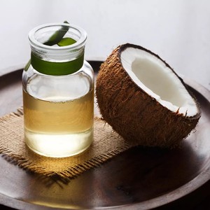 Precio competitivo, aceite de cocina de coco, aceite de coco comestible de grado alimenticio para uso culinario con la mejor calidad - Product Image 5