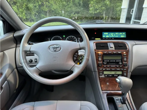 Vehículo USADO de Calidad con Volante a la Izquierda |   CONDUCCIÓN DERECHA |   TOYOTA AVALON XLS 2002 CON 44,000 MILHAS - Product Image 4