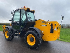 Chariot télescopique tout-terrain jaune, moteur diesel, 4 roues motrices, commande assise, capacité de 3,5 tonnes, pour travaux agricoles et de construction - Product Image 5