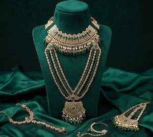 Collar de Novia de Diseño Antiguo con Acabado Dorado de Alta Calidad, Joyería Étnica con Cuentas, Perfecto para Fiestas y Celebraciones - Product Image 4