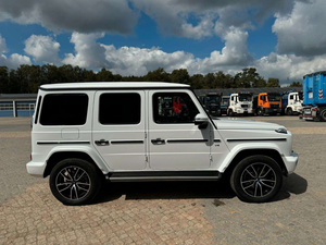 Mercedes G-Class G500 AMG Turbo R20 2025 Usado, 8 Cilindros, 4.0L, Blanco, Combustible Euro 6, Transmisión Automática, Volante a la Izquierda, Luces LED - Product Image 4