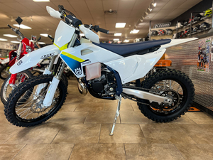 SUPER OFERTAS para la Nueva Motocicleta Todoterreno Husqvarna 300 TX 2025 con Garantía, Motocicletas Todoterreno 300 TX Asequibles - Product Image 3