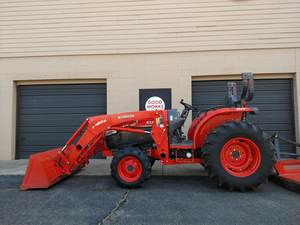 Kubota M6040SU (60HP) รถแทรกเตอร์ตลาดรถแทรคเตอร์สายพานกุญแจรถพาวเวอร์เอ็นจิ้นล้อขายทางเทคนิค - Product Image 6