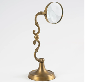 Loupe pliable noire avec support intégré, compacte et portable pour un rangement et une utilisation faciles Disponible au tarif de gros - Product Image 2