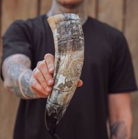 Haute qualité de corne à boire Viking authentique et de cornes polies de vache à bière logo personnalisé fête de l'Inde 100% corne naturelle