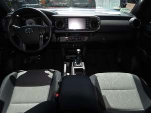 PRÊT À EXPÉDIER 2023 T0Y0TA TAC0MA TRD Off Road Double Cab RWD - Product Image 5