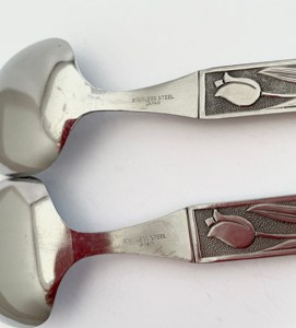 เซิฟเวอร์สลัดสแตนเลสสีเงินสุดหรูสำหรับใช้ในบ้านร้านอาหารโรงแรมและรีสอร์ทจากอินเดียชุดละ2ชิ้น - Product Image 3