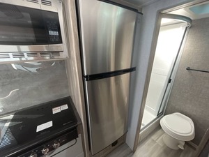 W-i-n-n-e-b-a-g-o Micro Minnie Flx 2108DS d'occasion 2022 prêt à être vendu - Product Image 4