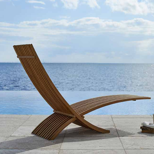 Chaise longue en teck massif à lattes courbées avec un design ergonomique en forme de vague pour les hôtels, les villas, les cours et les piscines - Product Image 3