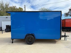 Remolque de Carga Cerrado Azul 7x18 con Punta en V, Doble Eje, Frenos Eléctricos, Remolque de Transporte Utilitario Blackout - Product Image 3