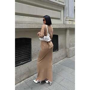 Conjunto Darcy 9969 de Falda y Blusa de Punto - Cómodo y Elegante - Product Image 4