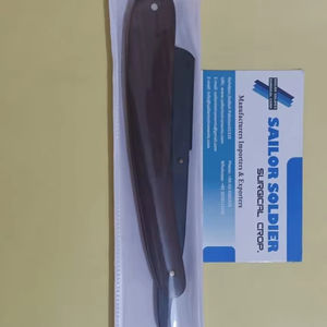 Rasoir à manche en bois personnalisé en gros pour salon de coiffure avec votre marque privée Porte-rasoir de qualité professionnelle Rasoir de barbier - Product Image 1