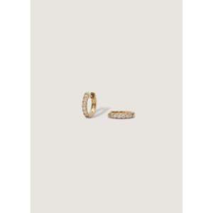 ต่างหูเพชรทรงกลม Bold Pav Huggie - Product Image 6