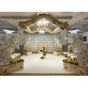 Magnifique Mandap de mariage blanc au design élégant d'éléphant, pour mariages intérieurs, Mandap d'éléphant traditionnel pour mariage au Royaume-Uni - Product Image 1