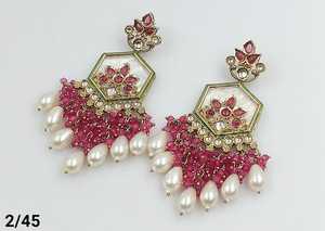 PENDIENTES TRADICIONALES Y DE MODA INDIOS KUNDAN CHAPADO EN ORO CON PENDIENTES DE PERLAS Y PENDIENTES DE BOLLYWOOD PARA MUJERES Y NIÑAS - Product Image 6