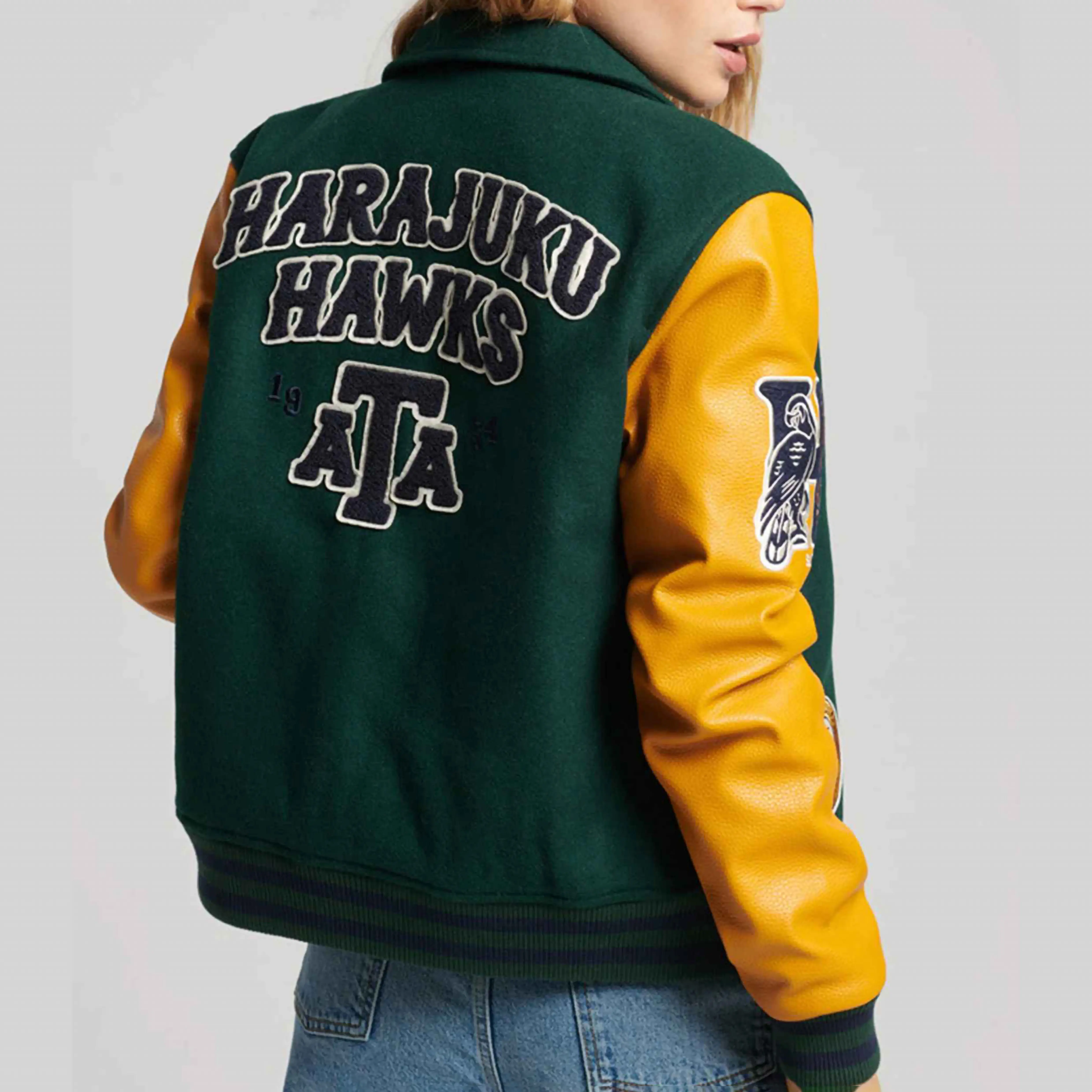 Jaqueta do time do colégio para homens e mulheres, jaqueta de beisebol Letterman de lã e mangas de couro liso com bordado personalizado