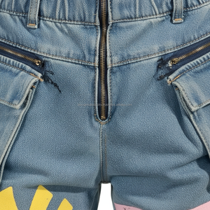 กางเกงยีนส์ฮิปฮอปสตรีทแวร์ลายกราฟิกสำหรับผู้ชายรุ่นใหม่ล่าสุด กางเกงเดนิมทรงหลวมสไตล์ฮาราจูกุ แต่งลายปะติด พร้อมพิมพ์โลโก้หลายแบบตามสั่ง ทรงขากว้าง - Product Image 5