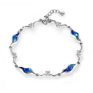 Bracelet Jeulia Midsummer Night River Ripples avec diamants ronds - Product Image 1