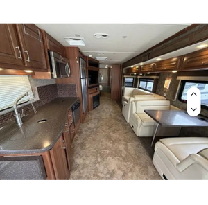 Fleetwood Southwind 3-4-A-Class-A de 2014, Usado en Excelentes Condiciones - Product Image 2