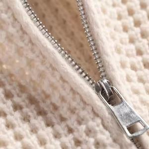 Sudadera Street Style Streatwear con cremallera en la parte delantera - Product Image 3