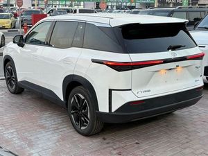 Nuevo/Usado Toyota BZ 3X 2025, SUV/Crossover de 5 plazas con transmisión automática - Product Image 4