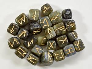 Juego de Runas de labradorita de fuego natural Cristales curativos 25 piezas Forma de cubo Letras grabadas Reiki Runa caída Lote de piedras preciosas sueltas - Product Image 2