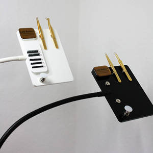 Soporte de pestañas acrílico con soluciones de almohadillas de elevación especializadas, herramientas de metal, soportes de suelo para extensiones de pestañas y levantamiento de pestañas - Product Image 2