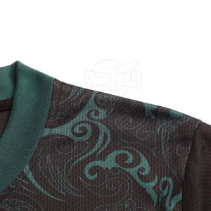 Prix bas, impression par sublimation, 100% polyester, uniforme de football pour hommes de haute qualité, nouvelle arrivée, personnalisé pour la vente en ligne - Product Image 3