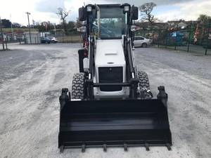 รถตักล้อยางไฮโดรมีค HMK 62SS รถตักดินขนาดเล็ก เครื่องยนต์ดีเซล สำหรับงานก่อสร้างในฟาร์ม - Product Image 4
