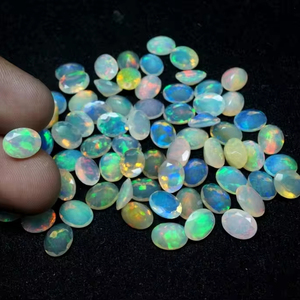 Pierres précieuses d'opale éthiopienne à facettes attrayantes pierres précieuses d'opale en vrac belle pierre précieuse d'opale de feu à des fins de bijoux - Product Image 1