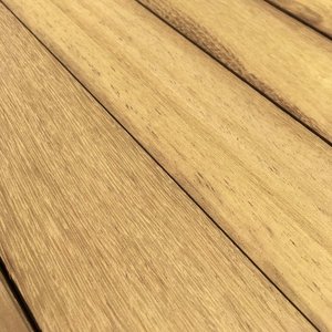 Precio al por mayor de madera Iroko de alta calidad y madera en la fábrica de madera 4x2 Madera de construcción - Product Image 4