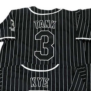 Maillot de basket-ball à manches courtes personnalisable, séchage rapide, évacuation de l'humidité, respirant, 100% polyester, options de tailles plus grandes, boutons complets - Product Image 2