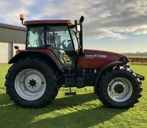 Tracteur agricole multi-usage JX90-IH 4x4 à transmission par engrenages 150 CV avec moteur Cummins, boîte de vitesses et pompe à roulement - Product Image 1
