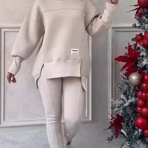 Customize Casual Breathable 2 Piece Set Stylish Design New Women's Tracksuits 100% Organic Cotton Sweat Suits - Product Image 3