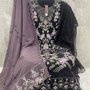 Colección de invierno de estilo pakistaní Premium Shalwar Kameez con parte superior de Georgette ligera Santoon interior y parte inferior Dupatta - Product Image 1