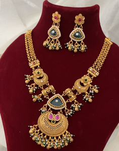 ชุดสร้อยคอคุณภาพพรีเมียม ดีไซน์สีทองโบราณ เหมาะสำหรับงานแต่งงาน งานหมั้น งานเทศกาล และงานปาร์ตี้ - Product Image 1