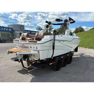 Barco de Lujo Malibu M242 2026 con Motor Fuera de Borda de 607 HP y Eslora de 102 Pies - Product Image 5